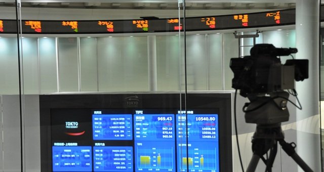 東京証券取引所へ見学に行こう!予約方法や場所などを詳しく解説